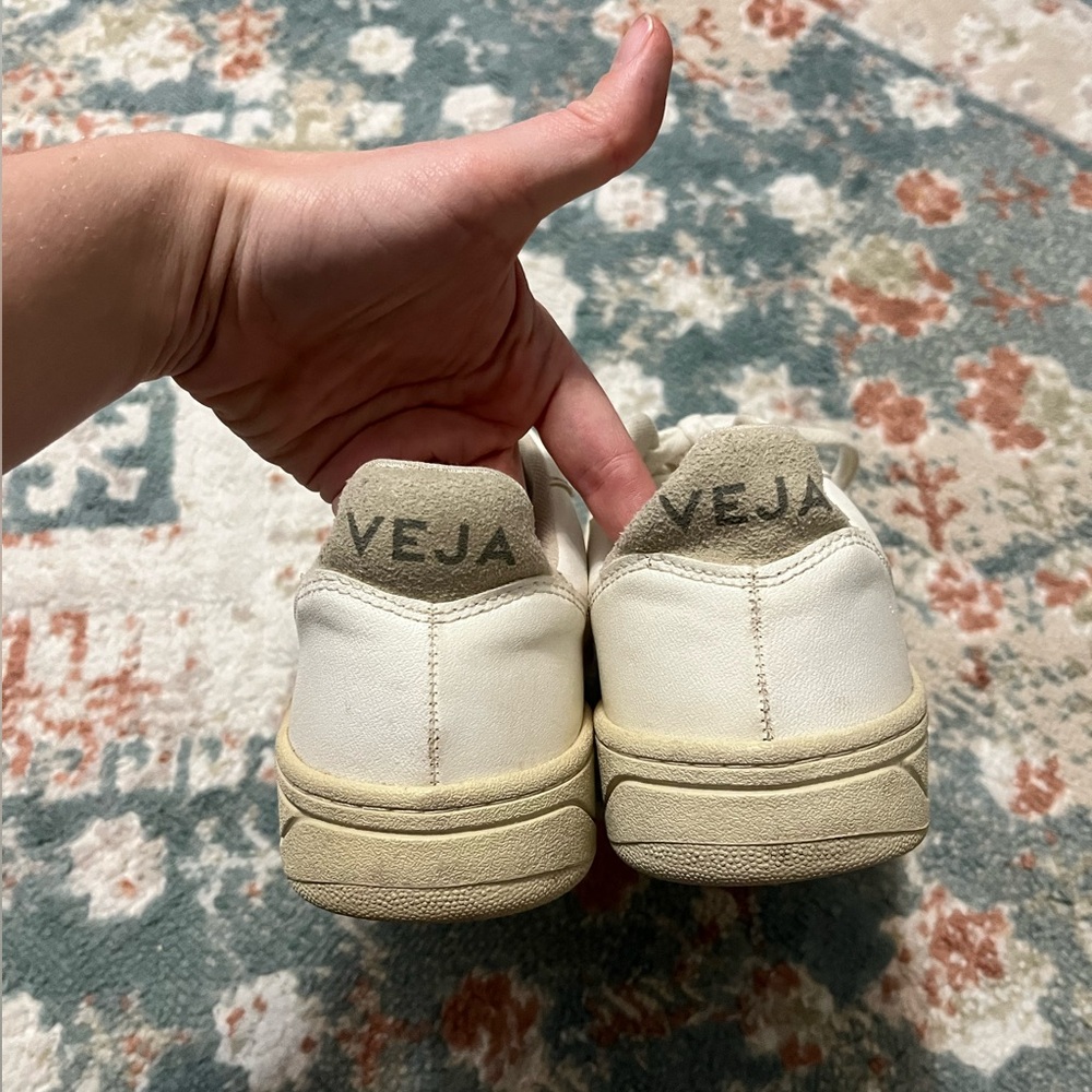 Veja V-10 White Sneakers - Picture 10 of 10